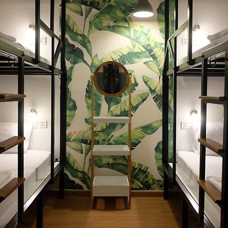 Vimarn Hostel Бангкок Екстер'єр фото